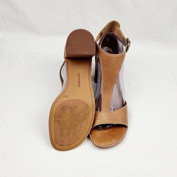 Lucky Brand Sabeni Leather Tan Sandals - Picture 9 of 15